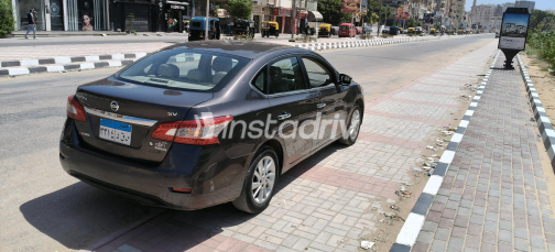 Nissan Sentra 2017 Gray Automatic Used for Sale in Greater Cairo ( Cairo + Giza) - 3