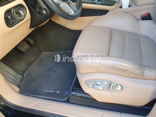 Porsche Macan 2021 Black Automatic Used for Sale in Greater Cairo ( Cairo + Giza) - 10