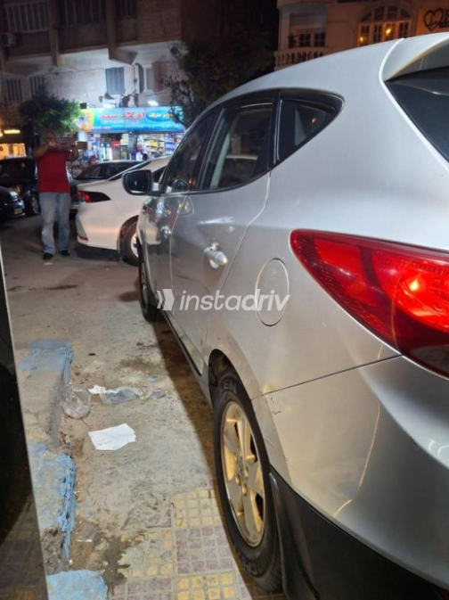 Hyundai IX 35 2013 Silver Automatic Used for Sale in Greater Cairo ( Cairo + Giza) - 1