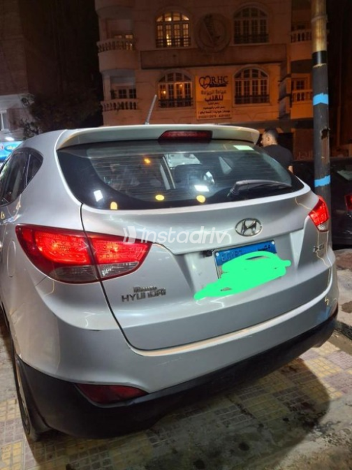Hyundai IX 35 2013 Silver Automatic Used for Sale in Greater Cairo ( Cairo + Giza) - 4