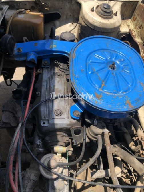 Mazda 323 1982 Gold Manual Used for Sale in Nasr city - 8