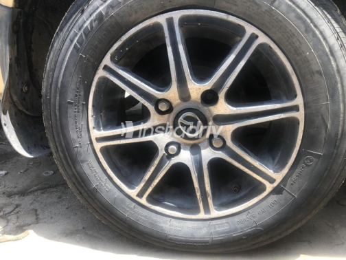 Mazda 323 1982 Gold Manual Used for Sale in Nasr city - 9