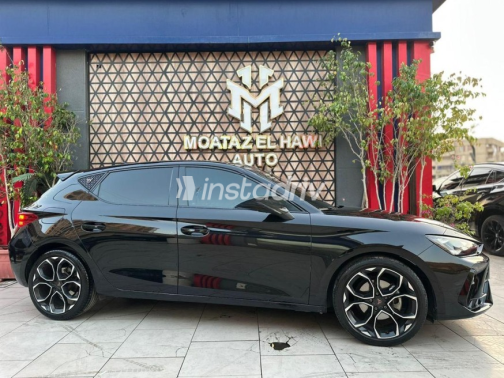 Cupra Leon 2025 Black Automatic Used for Sale in Heliopolis - 3