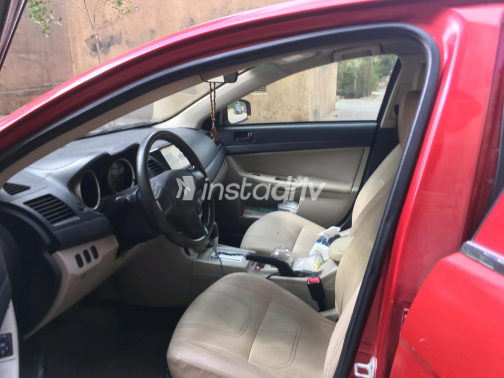 Mitsubishi Lancer 2015 Red Automatic Used for Sale in Greater Cairo ( Cairo + Giza) - 7