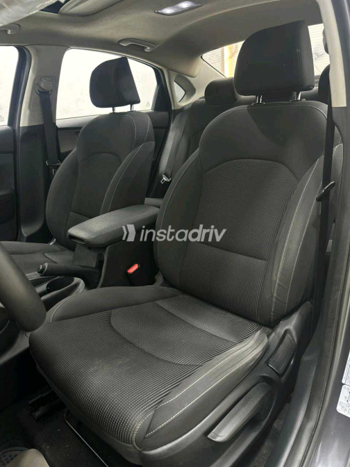 Kia Grand Cerato 2019 Gray Automatic Used for Sale in Greater Cairo ( Cairo + Giza) - 5