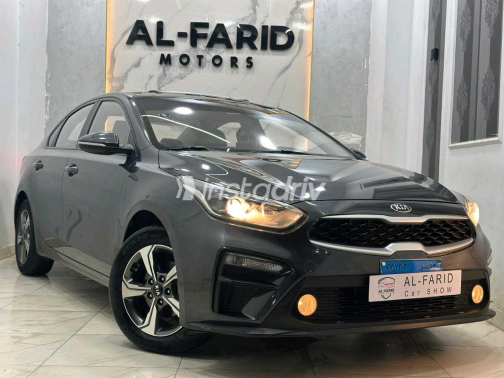 Kia Grand Cerato 2019 Gray Automatic Used for Sale in Greater Cairo ( Cairo + Giza) - 6