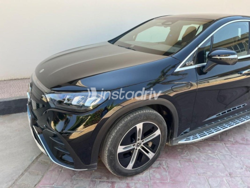 Mercedes E 350 2024 Black Automatic Used for Sale in Sheikh Zayed City - 3