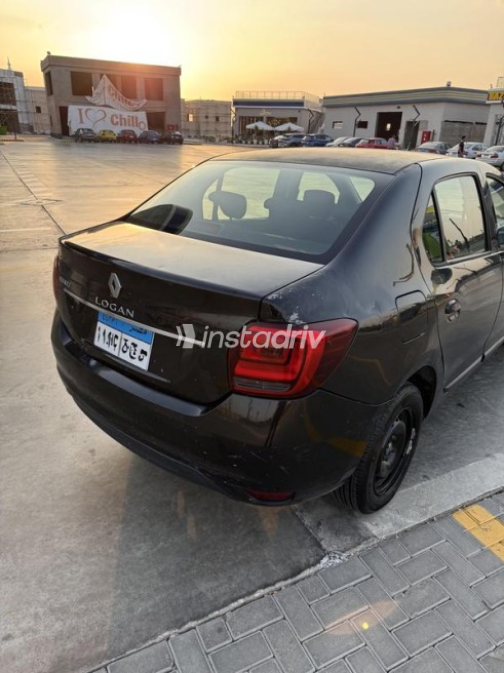 Renault Logan 2021 Black Automatic Used for Sale in Cairo - 4