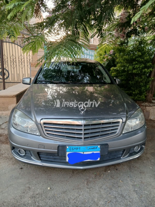 Mercedes C 250 2011 Gray Automatic Used for Sale in Greater Cairo ( Cairo + Giza) - 6