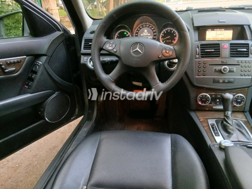 Mercedes C 250 2011 Gray Automatic Used for Sale in Greater Cairo ( Cairo + Giza) - 9