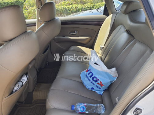 Nissan Bluebird 2009 Silver Automatic Used for Sale in Greater Cairo ( Cairo + Giza) - 3