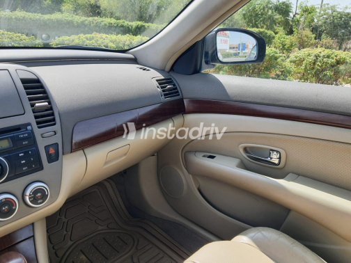 Nissan Bluebird 2009 Silver Automatic Used for Sale in Greater Cairo ( Cairo + Giza) - 8