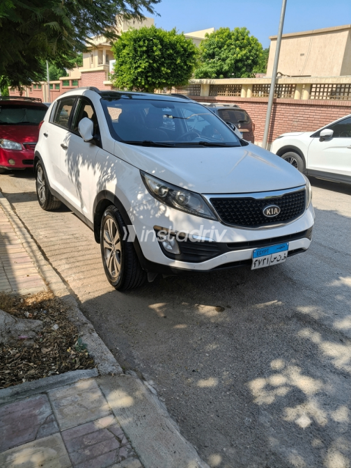 Kia Sportage 2012 White Automatic Used for Sale in Greater Cairo ( Cairo + Giza) - 4