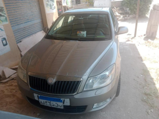 سكودا فانتازيا 2012 ذهبي أوتوماتيك مستعملة للبيع في الدلنجات