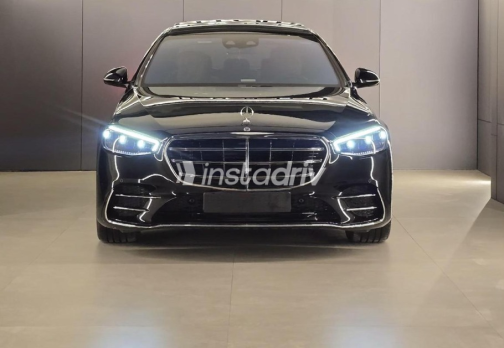 Mercedes S 500 2021 Black Automatic Used for Sale in Cairo - 2