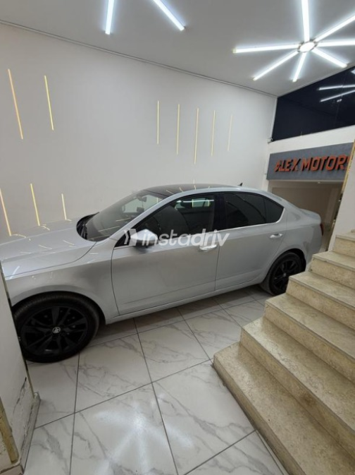 Skoda Octavia 2020 Silver Automatic Used for Sale in Alexandria - 5