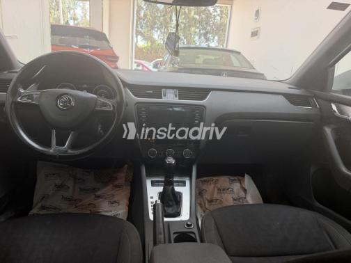 Skoda Octavia 2020 Silver Automatic Used for Sale in Alexandria - 7
