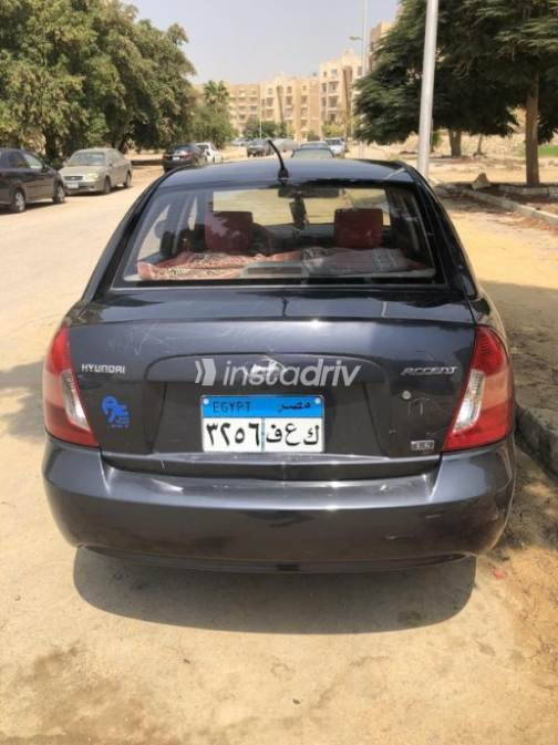 Hyundai Accent 2011 Dark Gray Automatic Used for Sale in Cairo - 2
