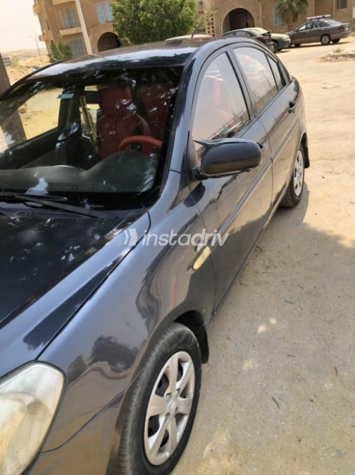 Hyundai Accent 2011 Dark Gray Automatic Used for Sale in Cairo - 3