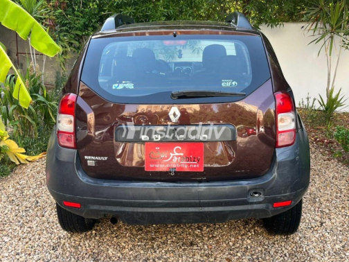 Renault Duster 2018 Brown Automatic Used for Sale in Heliopolis - 6