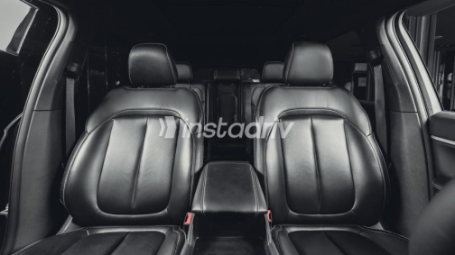 Jeep Grand Cherokee 2025 Dark Blue Automatic Used for Sale in Cairo - 8