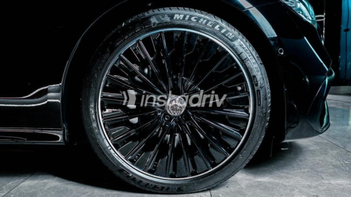 Mercedes E 200 2024 Black Automatic Used for Sale in Cairo - 9