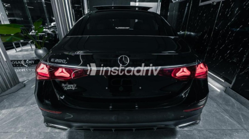 Mercedes E 200 2024 Black Automatic Used for Sale in Cairo - 10