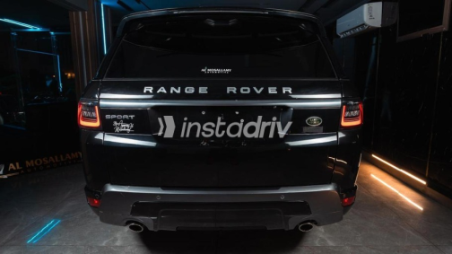 Land Rover Range Rover Sport 2021 Black Automatic Used for Sale in Cairo - 9