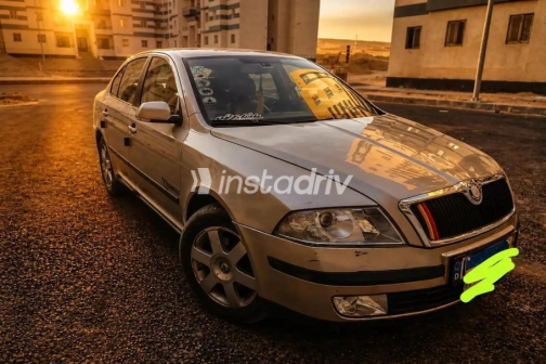 Skoda Octavia A5 2005 Gold Manual Used for Sale in Greater Cairo ( Cairo + Giza) - 3
