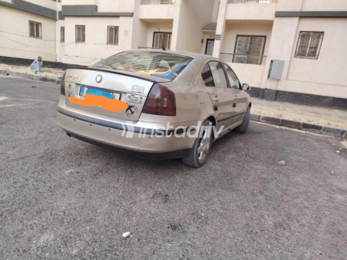 Skoda Octavia A5 2005 Gold Manual Used for Sale in Greater Cairo ( Cairo + Giza) - 6