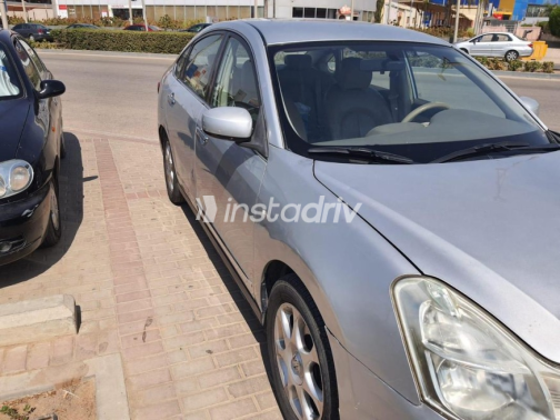 Nissan Bluebird 2009 Silver Automatic Used for Sale in Mohandessin - 9
