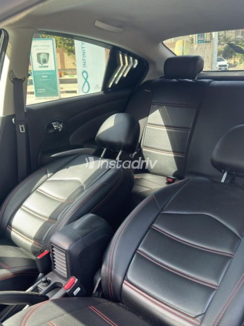 Nissan Sunny 2024 Silver Automatic Used for Sale in Shibin el Kom  - 9