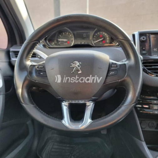 Peugeot 2008 2019 Silver Automatic Used for Sale in Cairo - 9