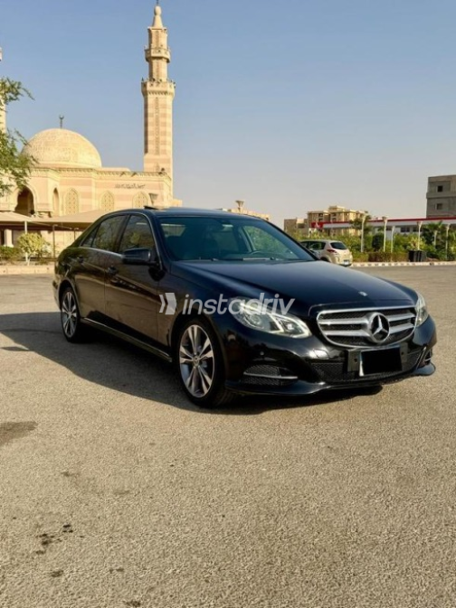 مرسيدس E 200 2014 أسود أوتوماتيك مستعملة للبيع في مصر الجديدة - 1