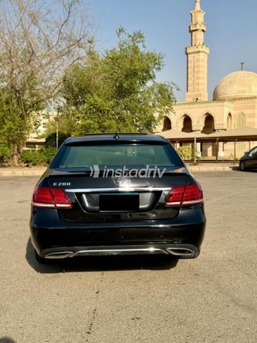 مرسيدس E 200 2014 أسود أوتوماتيك مستعملة للبيع في مصر الجديدة - 4