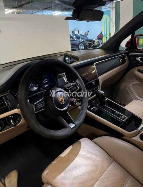 Porsche Macan 2022 Red Automatic Used for Sale in Cairo - 6