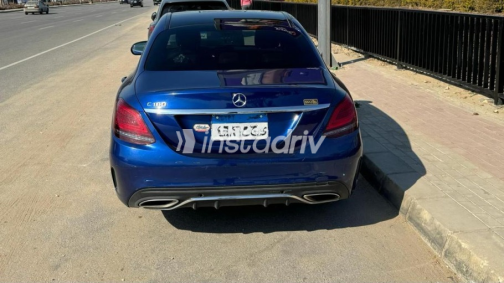 Mercedes C 180 2019 Blue Automatic Used for Sale in Cairo - 6