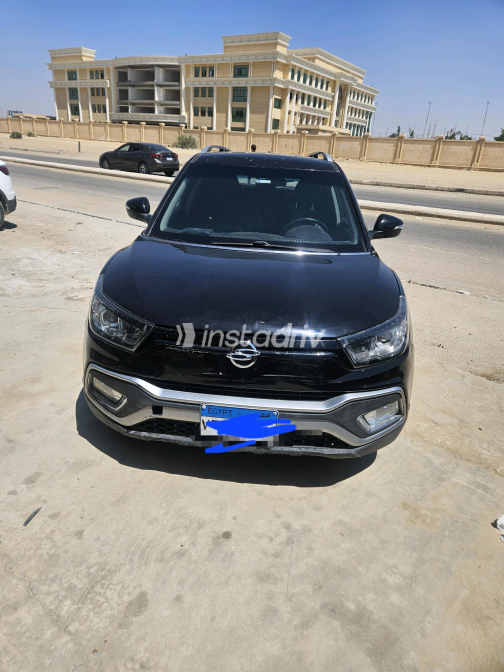 Ssang Yong Tivoli 2020 Black Automatic Used for Sale in Greater Cairo ( Cairo + Giza) - 2