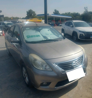 Nissan Sunny 2015 Gray Automatic Used for Sale in Greater Cairo ( Cairo + Giza)