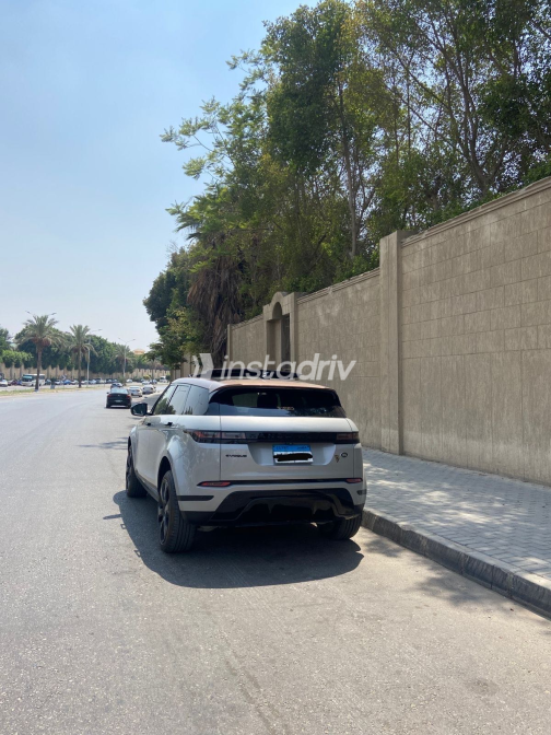 Land Rover Range Rover Evoque 2023 White Automatic Used for Sale in Greater Cairo ( Cairo + Giza) - 6