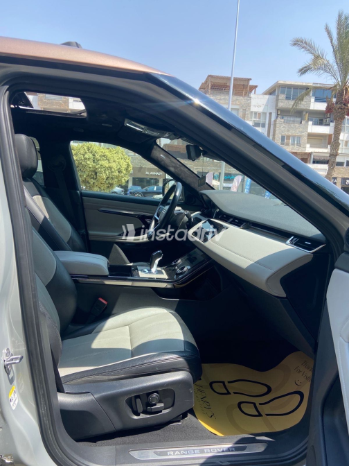 Land Rover Range Rover Evoque 2023 White Automatic Used for Sale in Greater Cairo ( Cairo + Giza) - 9