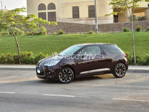 Ds DS3 2016 Dark Red Automatic Used for Sale in Nasr city - 5