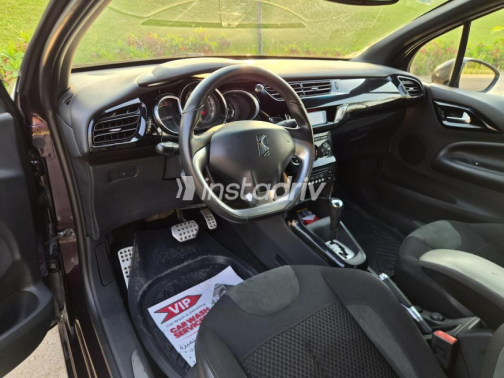 Ds DS3 2016 Dark Red Automatic Used for Sale in Nasr city - 9