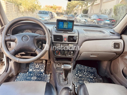 نيسان صنى 2003 أبيض أوتوماتيك مستعملة للبيع في الإسكندرية - 5