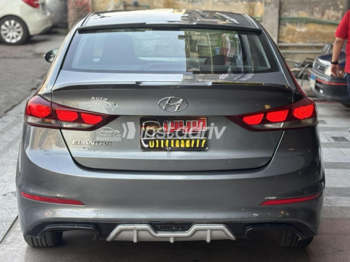 Hyundai Elantra 2018 Gray Automatic Used for Sale in Nasr city - 6