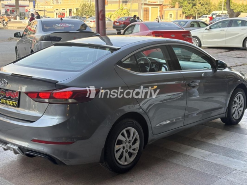 Hyundai Elantra 2018 Gray Automatic Used for Sale in Nasr city - 7
