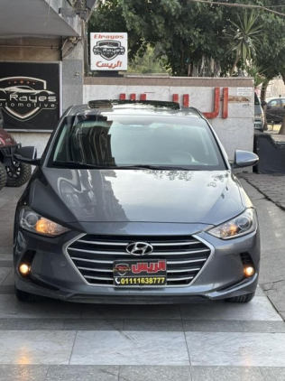 Hyundai Elantra 2018 Gray Automatic Used for Sale in Nasr city