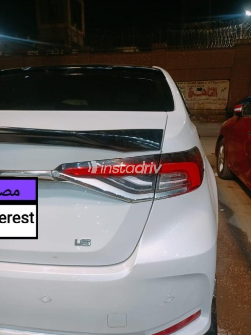 Toyota Corolla 2024 White Automatic Used for Sale in El Haram - 7