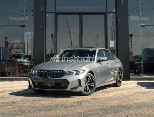 بي ام دبليو 320 2026 رمادي أوتوماتيك مستعملة للبيع في القاهرة - 1