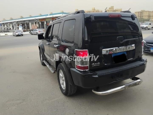 Jeep Cherokee 2008 Black Automatic Used for Sale in Cairo - 2